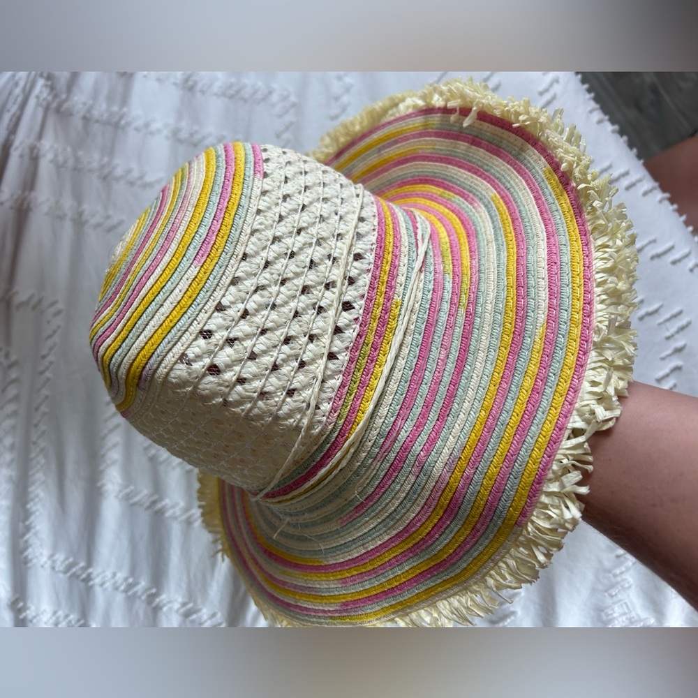 Straw Hat - Picture 6 of 6